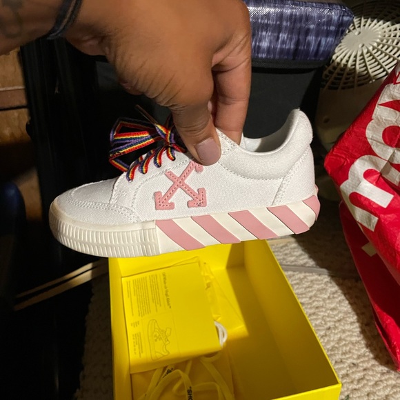 Off-white Sneakers - Picture 5 of 9